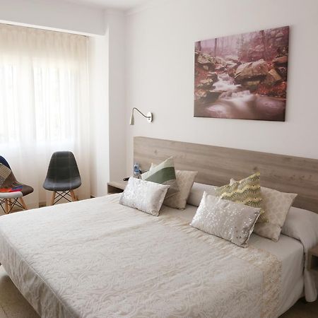 Hostal Torras سانت إلاري ساكالم المظهر الخارجي الصورة