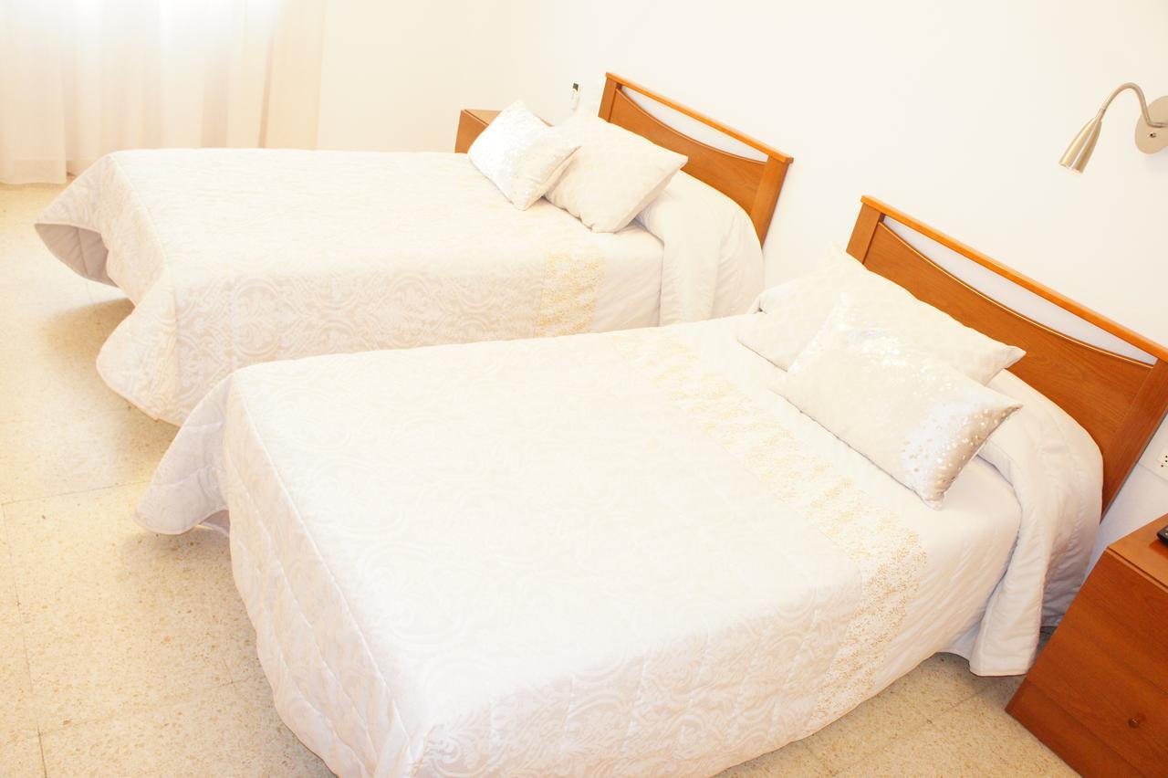 Hostal Torras سانت إلاري ساكالم المظهر الخارجي الصورة