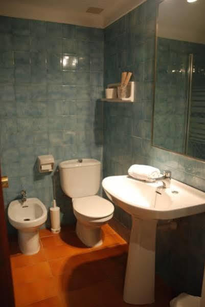 Hostal Torras سانت إلاري ساكالم المظهر الخارجي الصورة