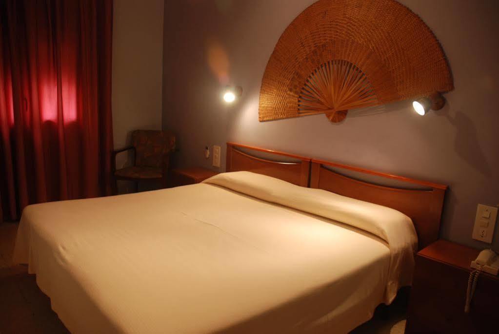 Hostal Torras سانت إلاري ساكالم المظهر الخارجي الصورة