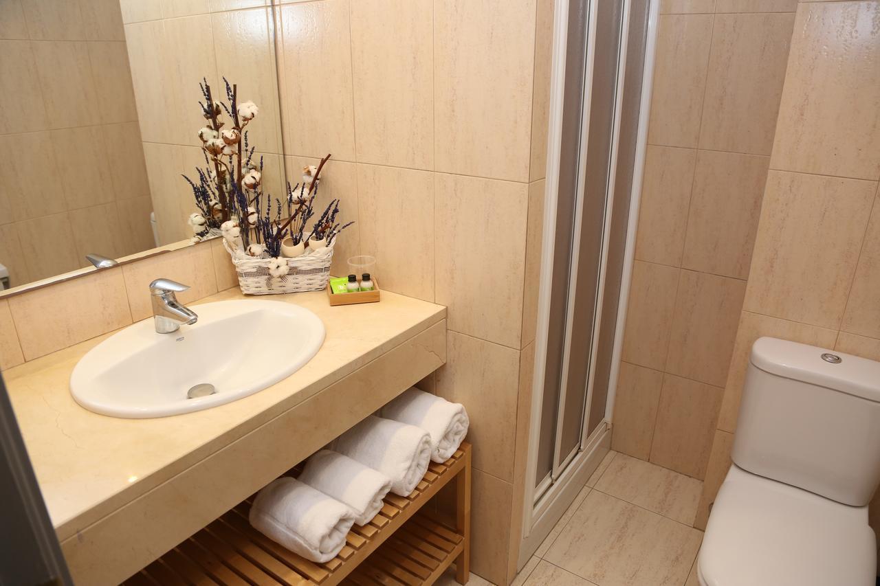 Hostal Torras سانت إلاري ساكالم المظهر الخارجي الصورة