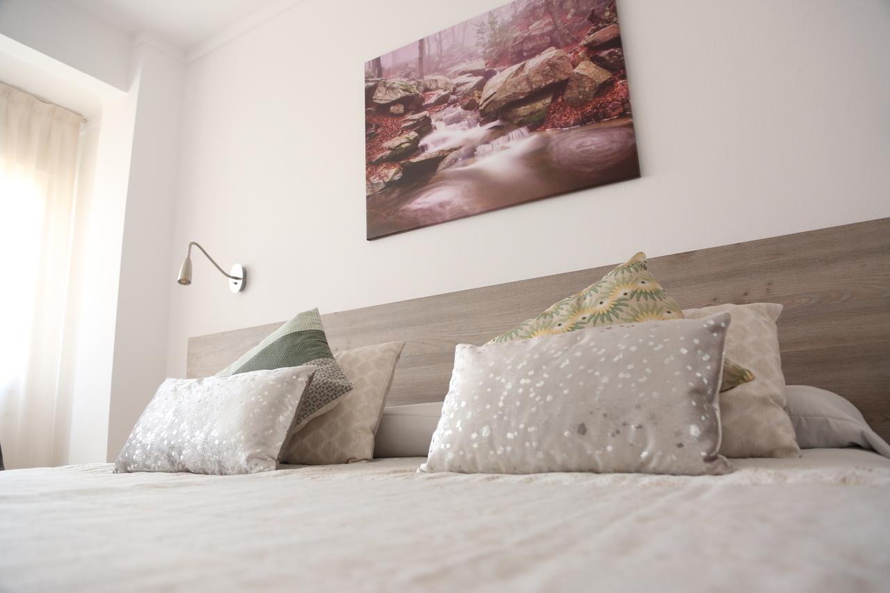 Hostal Torras سانت إلاري ساكالم المظهر الخارجي الصورة