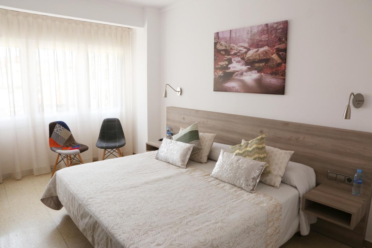 Hostal Torras سانت إلاري ساكالم المظهر الخارجي الصورة