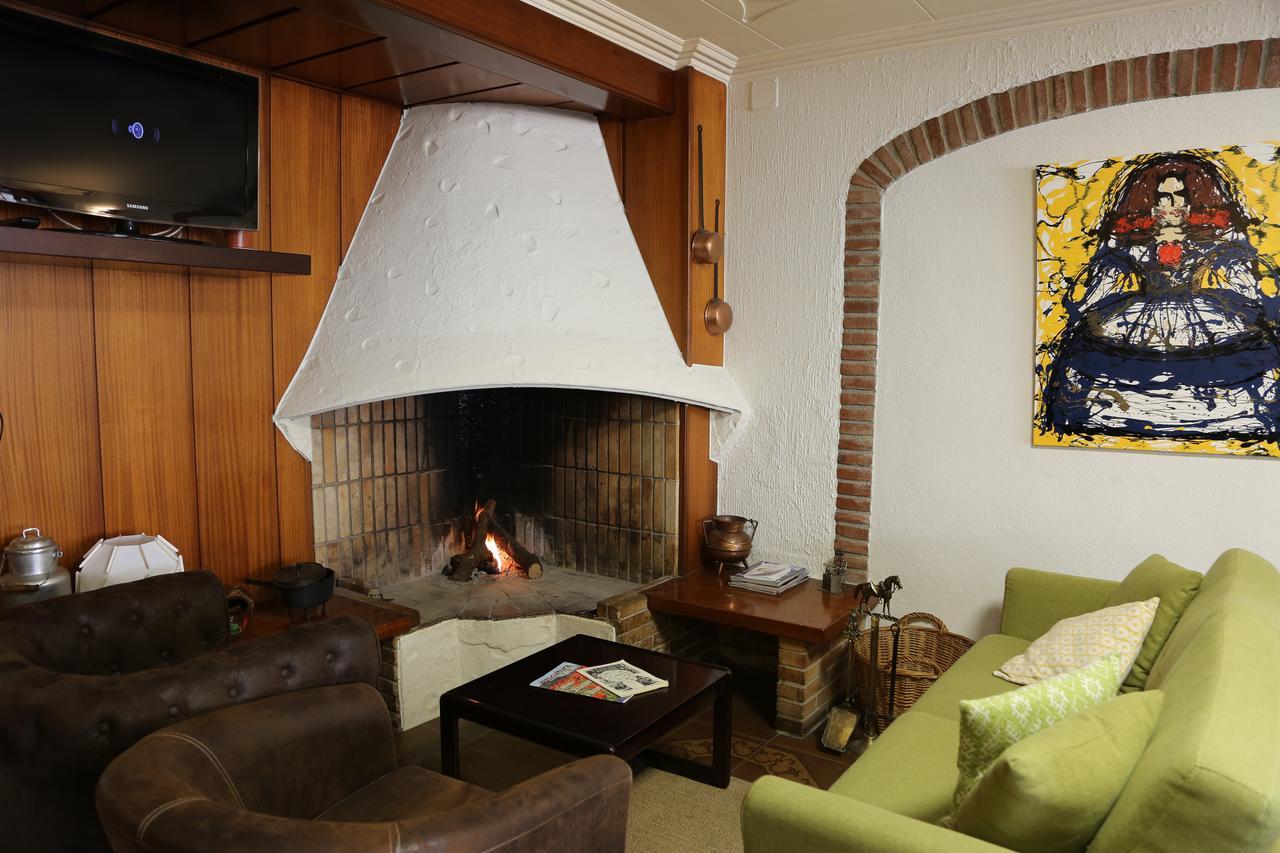 Hostal Torras سانت إلاري ساكالم المظهر الخارجي الصورة